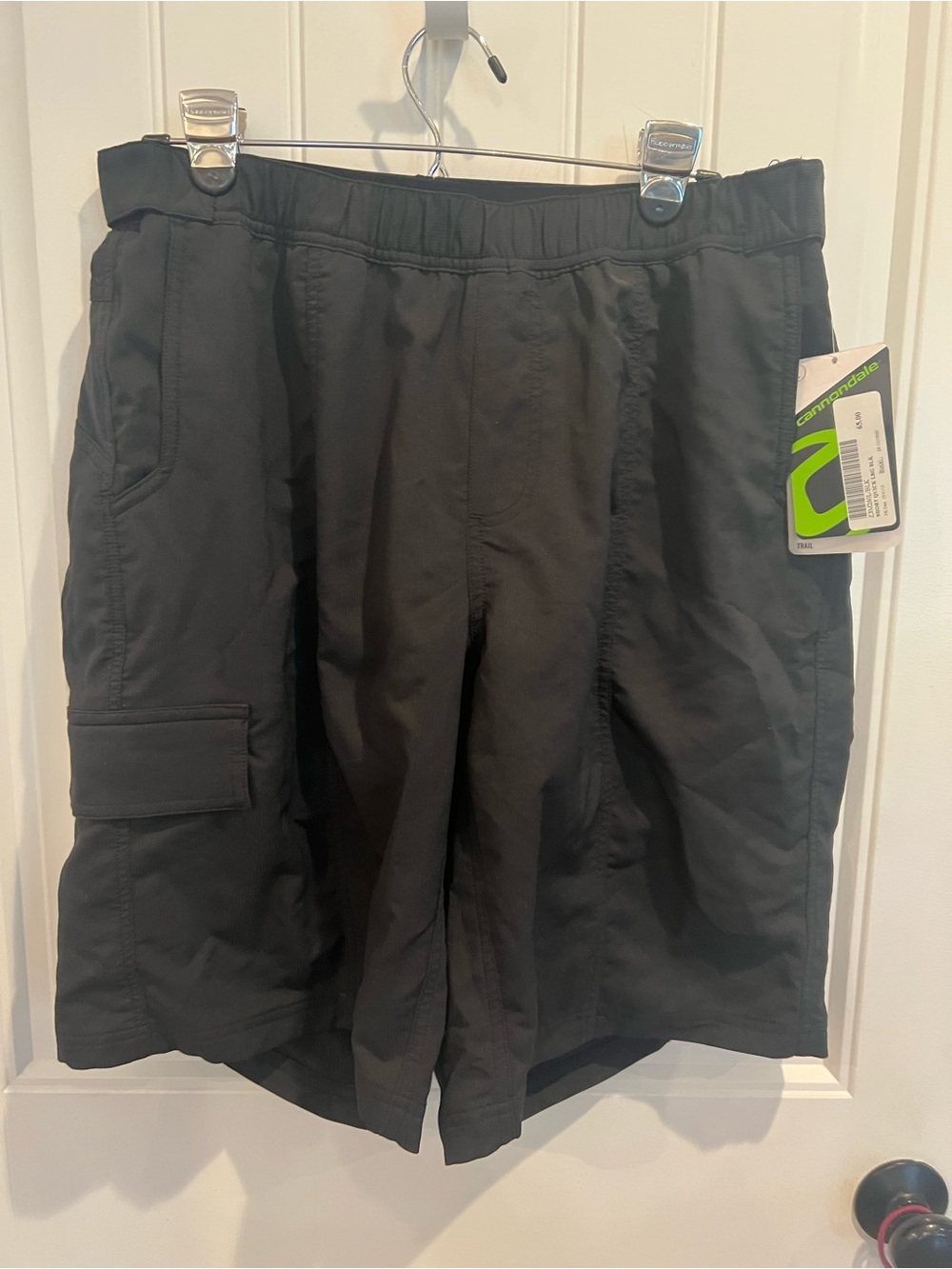 Men's Black Cannondale, quick baggy Cargo Shorts with Elastic Waist L NWT